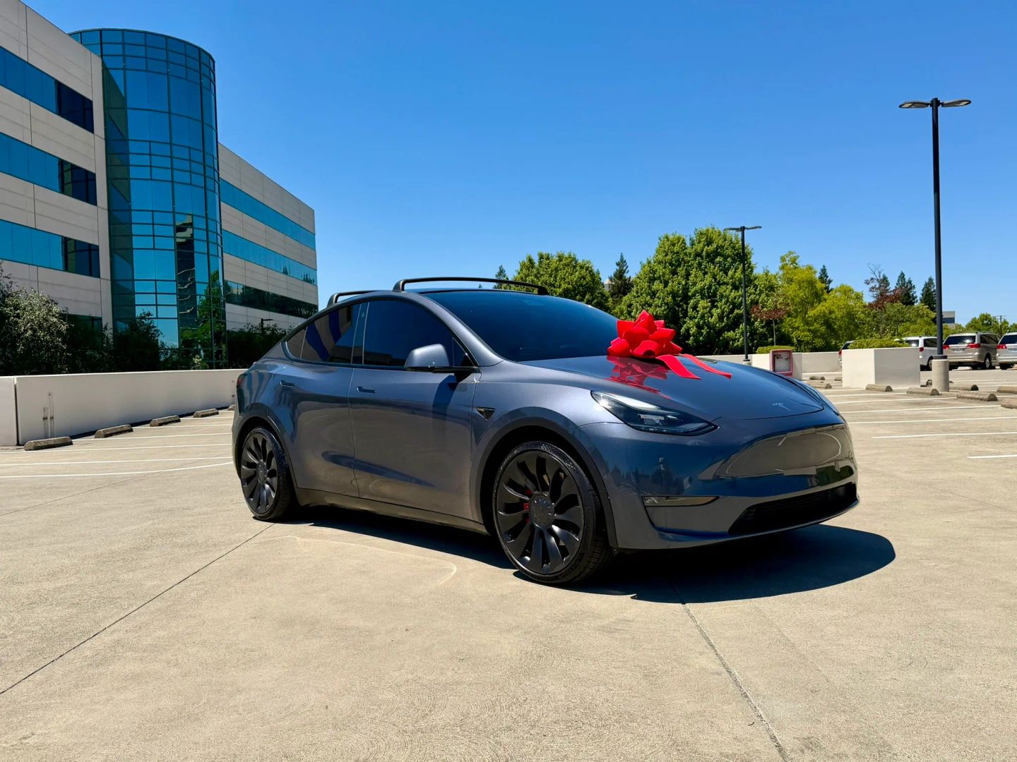tesla model y 2022 7SAYGDEF6NF404872 image tesla model y 2022 7SAYGDEF6NF404872 image